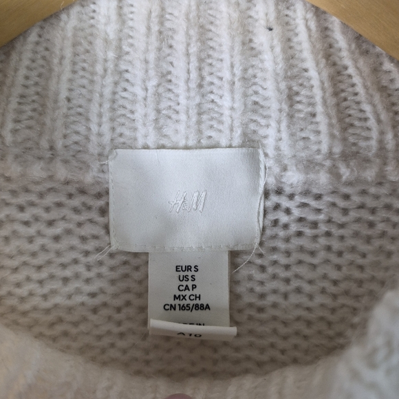 H&M knitted Sweater - Picture 4 of 5